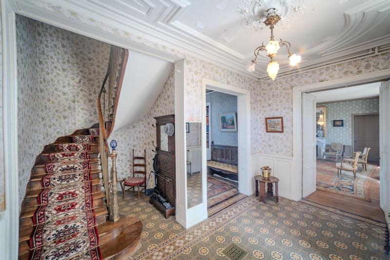 Propriété - 600 m² - 18 pièces