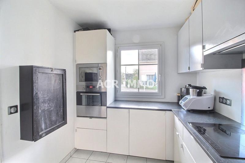 Maison - 92 m² - 5 pièces