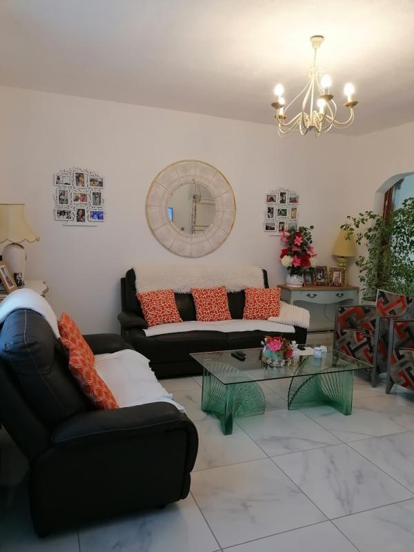 Maison - 93 m² - 5 pièces