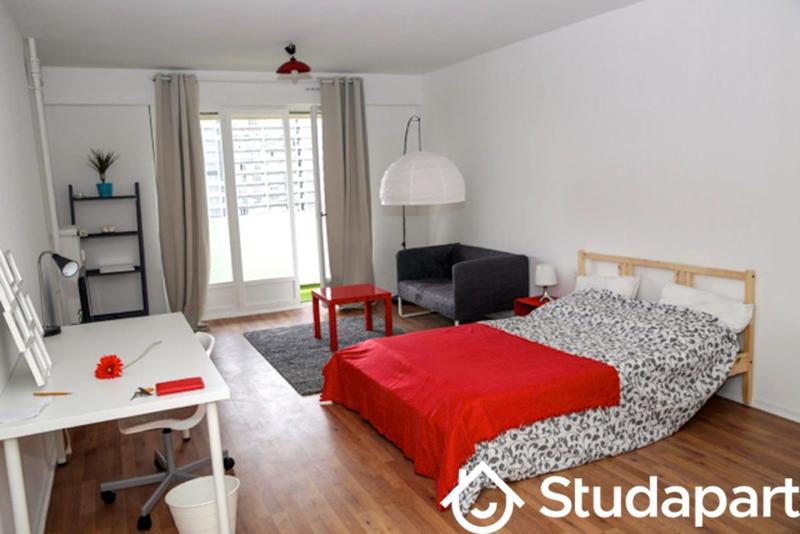 Chambre - 15 m² - 1 pièce