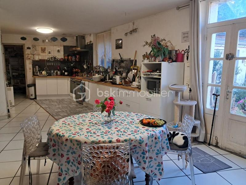 Maison - 194 m² - 7 pièces