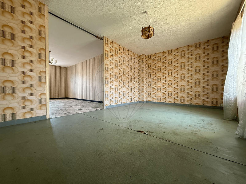 Maison - 278 m² - 9 pièces