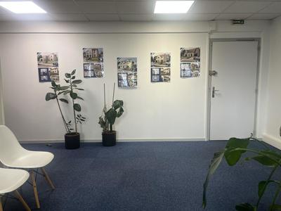 Bureau - 104 m² - 4 pièces