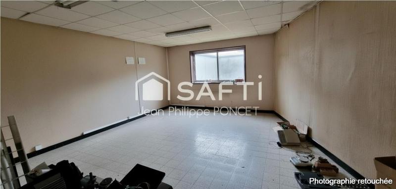 Local commercial - 217 m² - 4 pièces