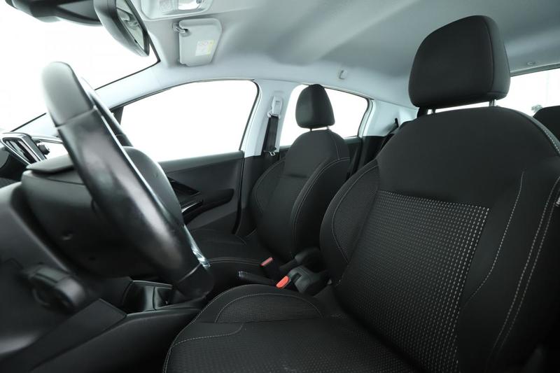 Peugeot 208 1.2 PureTech Allure 5p 110 ch