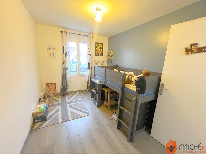 Maison - 98 m² - 6 pièces