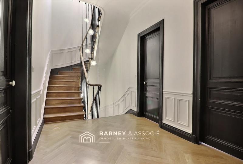 Maison - 226 m² - 8 pièces