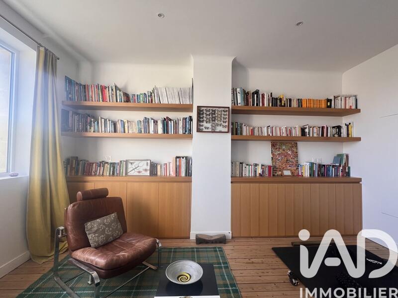 Maison - 320 m² - 11 pièces