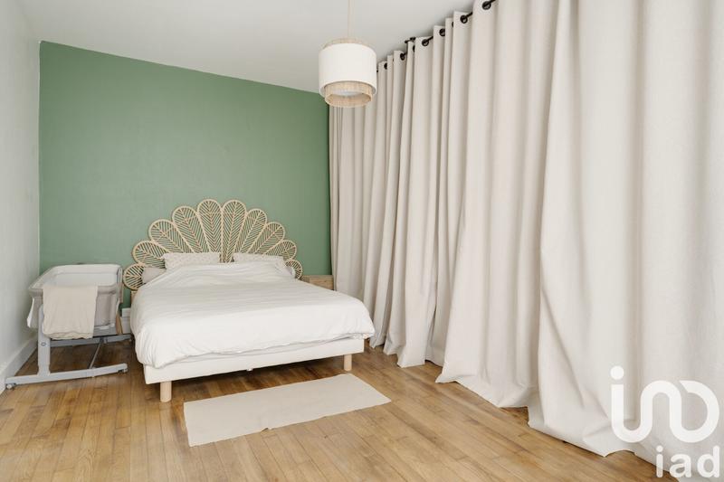 Maison - 209 m² - 7 pièces