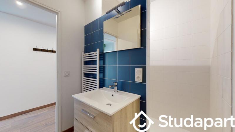 Chambre - 9 m² - 1 pièce