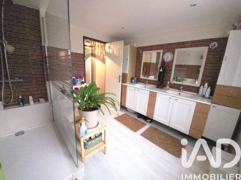 Maison - 141 m² - 6 pièces