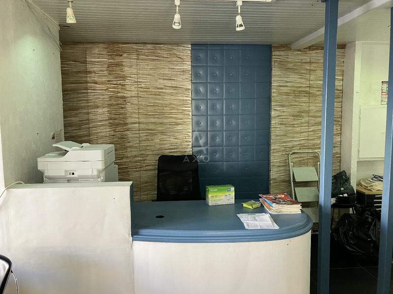 Local d'activités - 65 m²