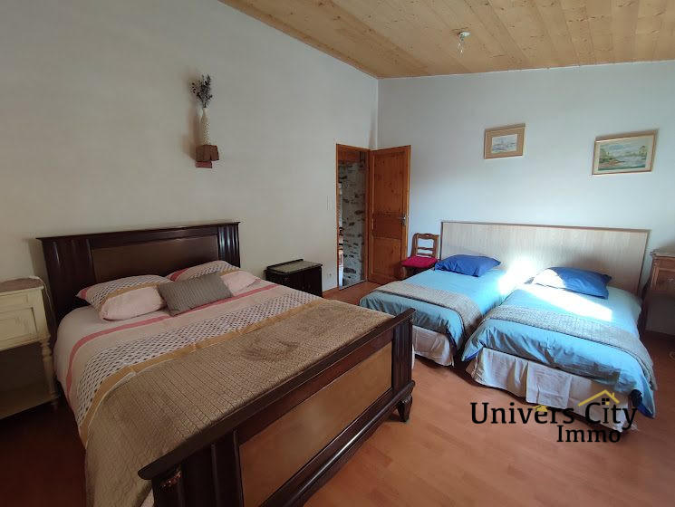 Maison ancienne - 134 m² - 6 pièces