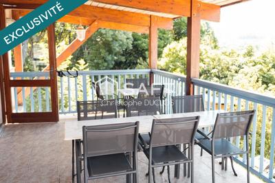 Local commercial - 216 m² - 10 pièces