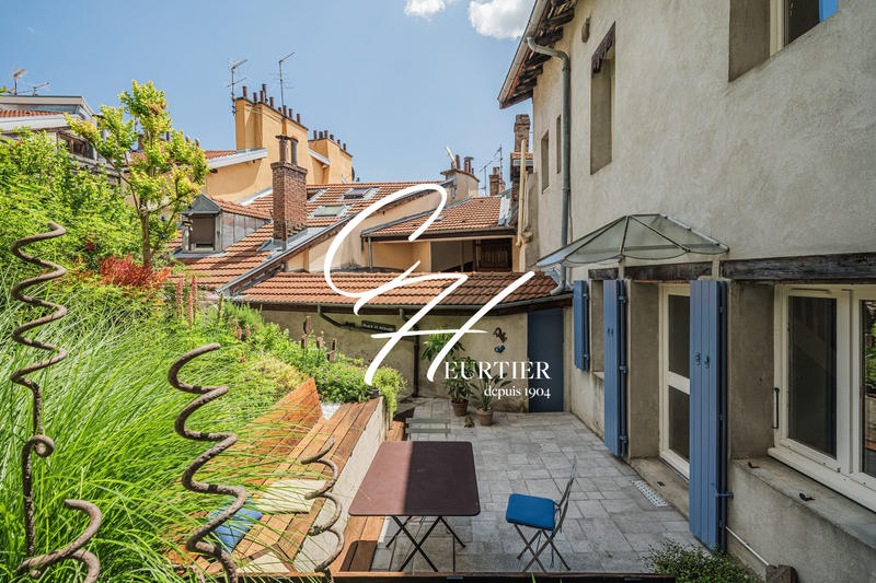 Appartement - 183 m² - 5 pièces