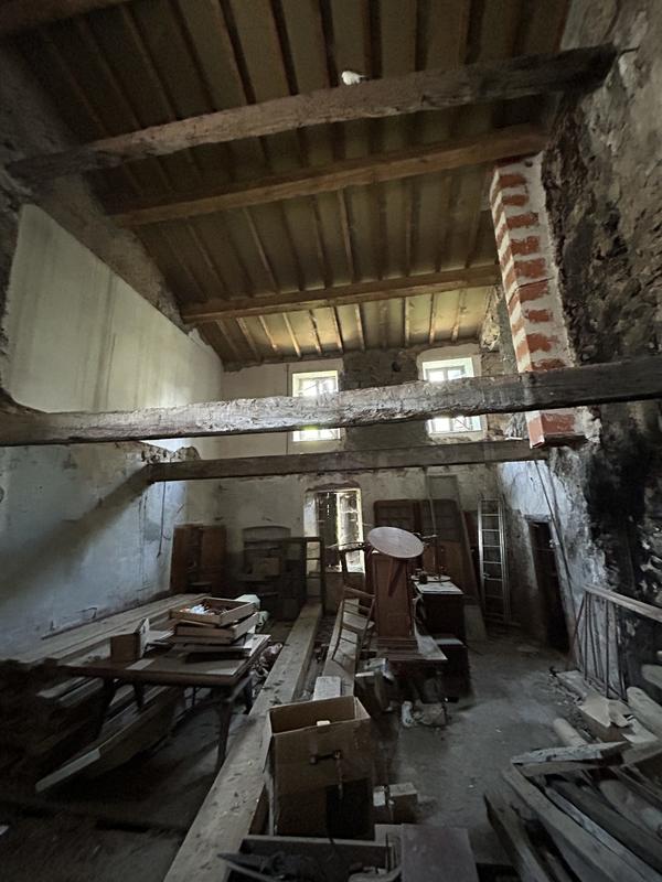 Maison - 300 m² - 5 pièces