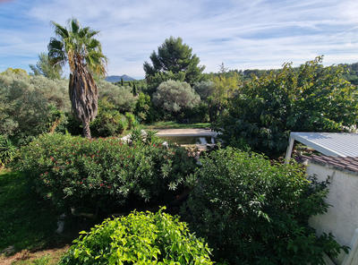 Maison - 182 m² - 5 pièces