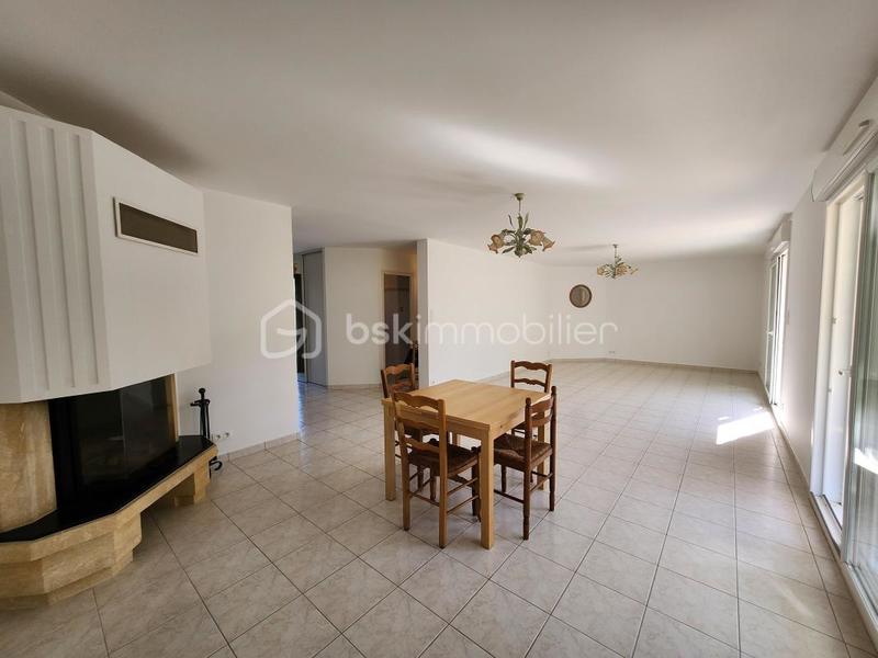 Maison traditionnelle - 155 m² - 7 pièces