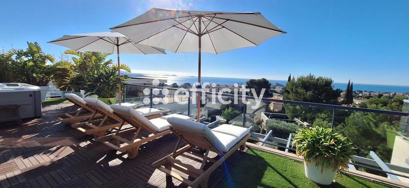 Penthouse - 85 m² - 4 pièces