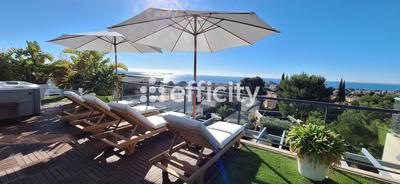 Penthouse - 85 m² - 4 pièces