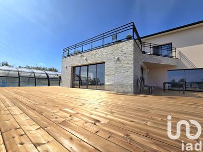 Maison de maîtres - 375 m² - 9 pièces