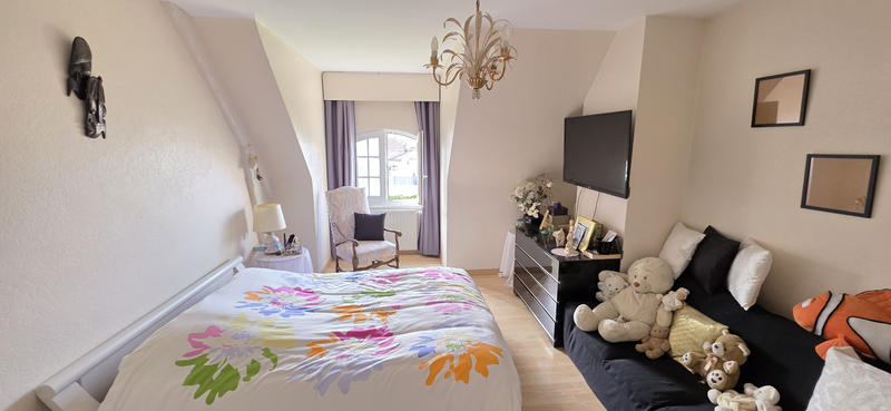 Maison - 216 m² - 8 pièces