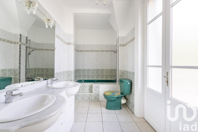 Appartement - 166 m² - 5 pièces