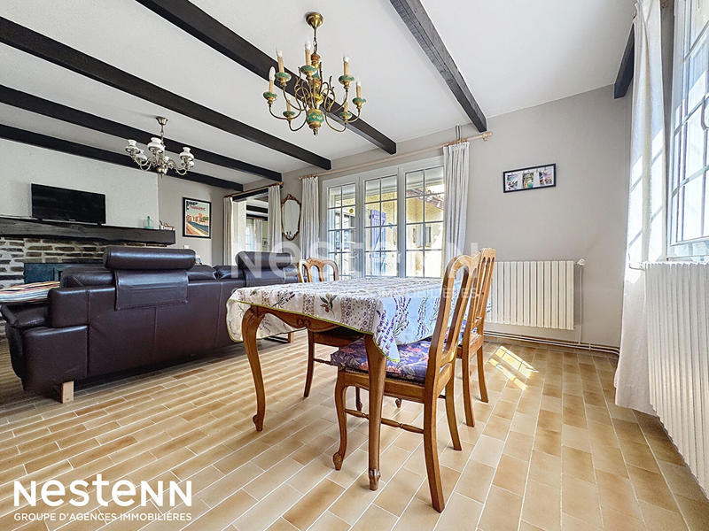 Maison - 104 m² - 5 pièces