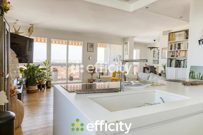 Appartement - 111 m² - 4 pièces