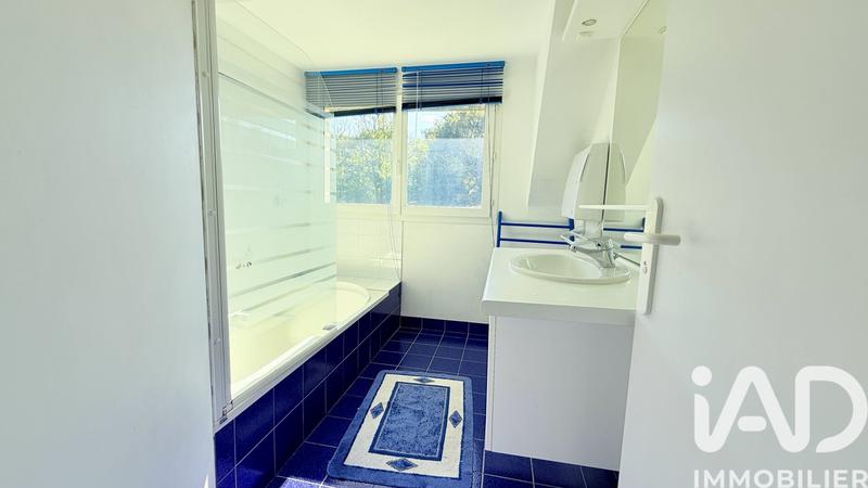 Maison - 215 m² - 7 pièces