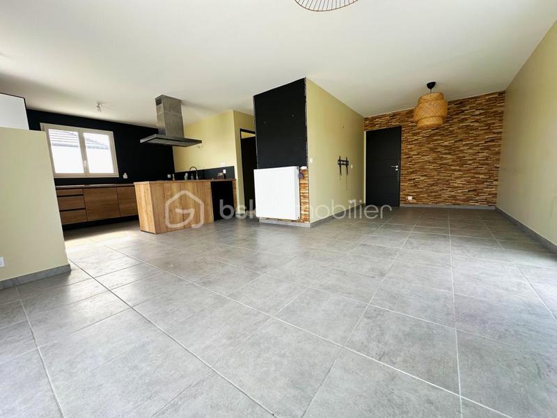 Maison - 98 m² - 4 pièces