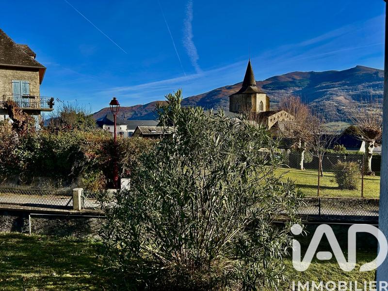 Maison - 183 m² - 9 pièces