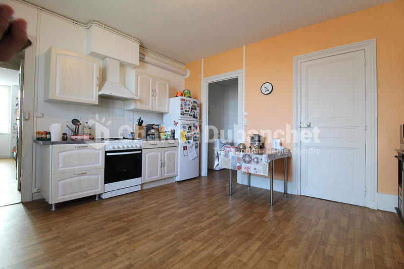 Appartement - 196 m² - 5 pièces