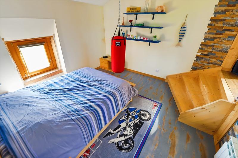 Maison - 198 m² - 8 pièces