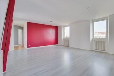 Appartement - 114 m² - 1 pièce