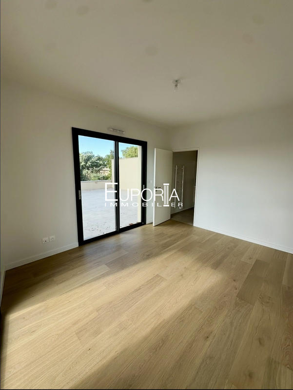 Appartement - 127 m² - 4 pièces