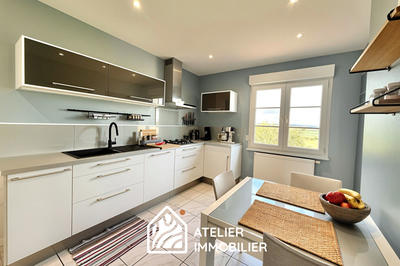 Maison - 116 m² - 6 pièces