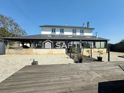 Maison - 180 m² - 6 pièces