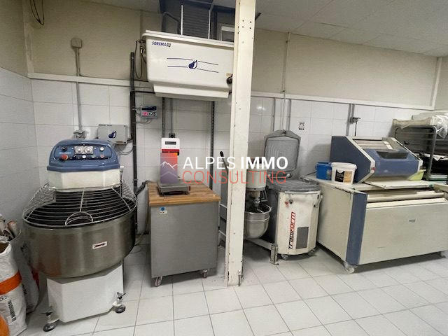 Fonds de commerce - 300 m²