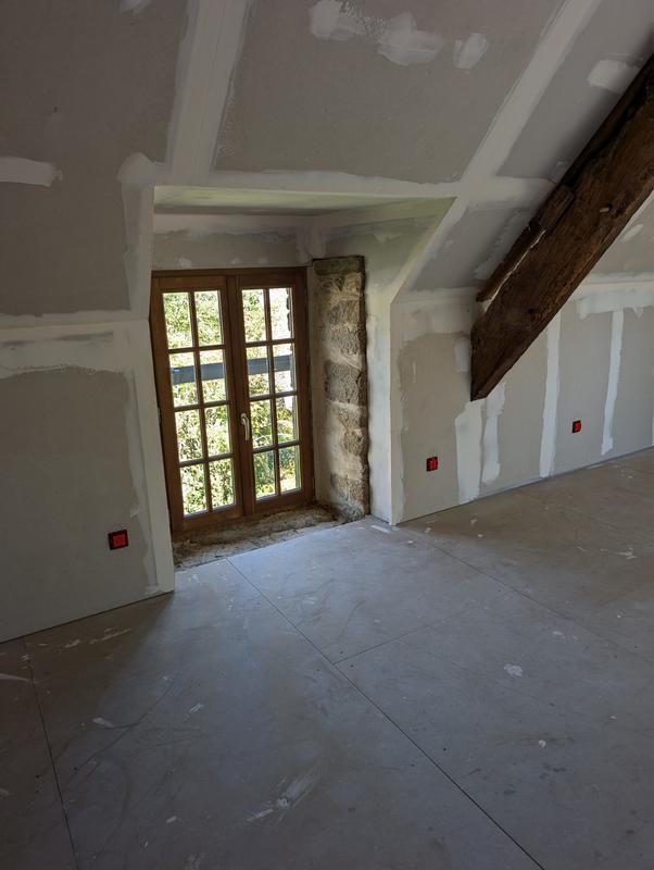 Maison - 90 m² - 3 pièces