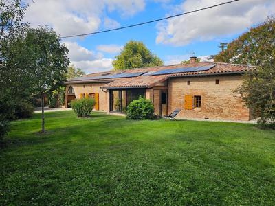 Maison - 251 m² - 6 pièces