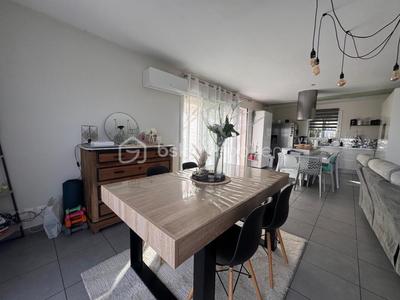 Pavillon - 100 m² - 5 pièces