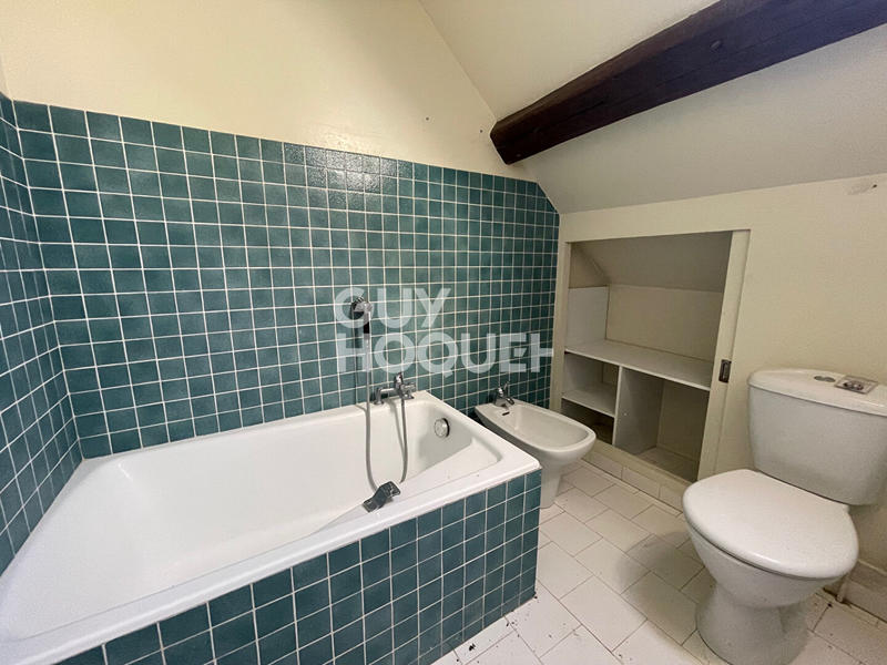 Maison - 200 m² - 7 pièces