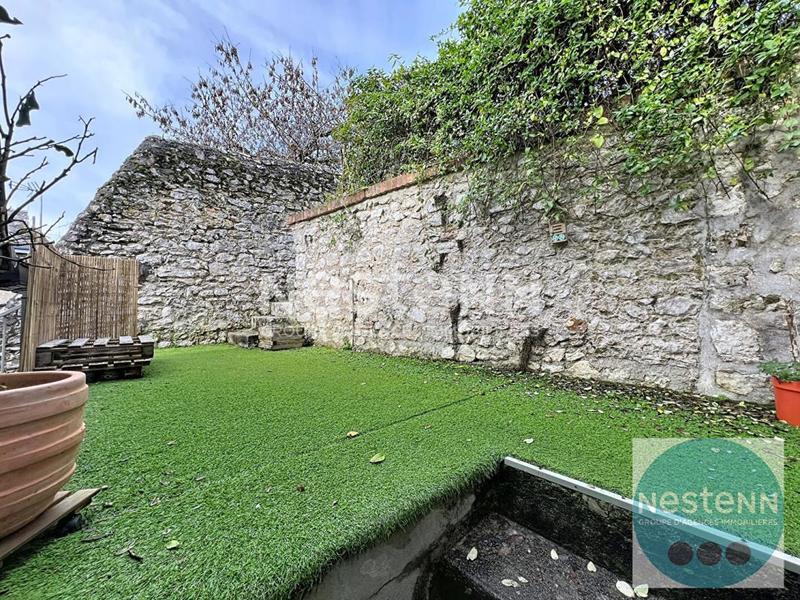 Maison de ville - 256 m² - 9 pièces