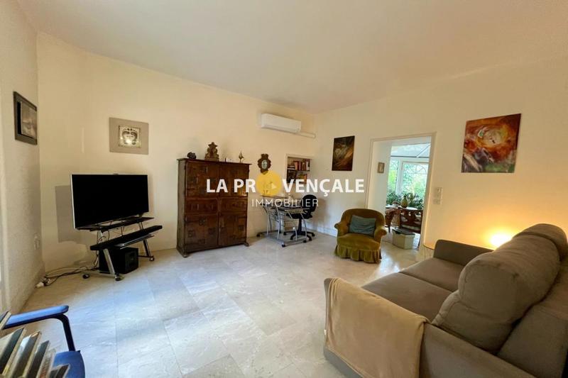 Demeure - 265 m² - 8 pièces