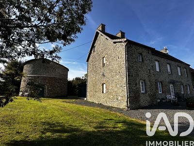 Maison - 202 m² - 6 pièces