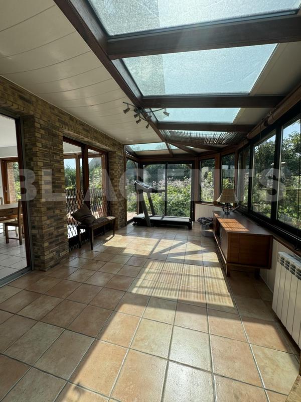 Maison - 193 m² - 6 pièces