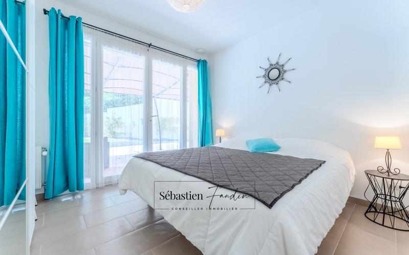 Maison - 262 m² - 8 pièces