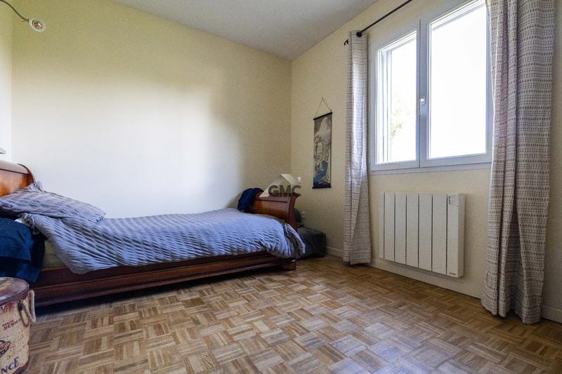 Maison - 219 m² - 9 pièces