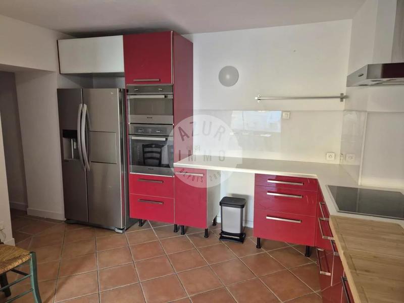 Appartement - 75 m² - 3 pièces